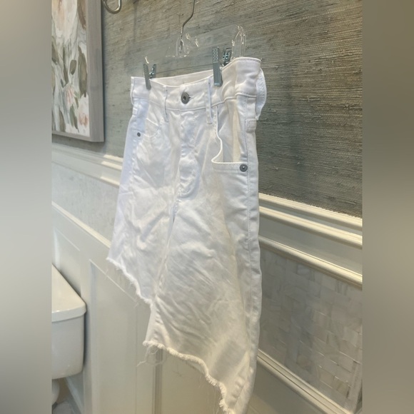 32 Anthropologie pilcro mid rise slim Bermuda jean shorts frayed edge white - Picture 11 of 15